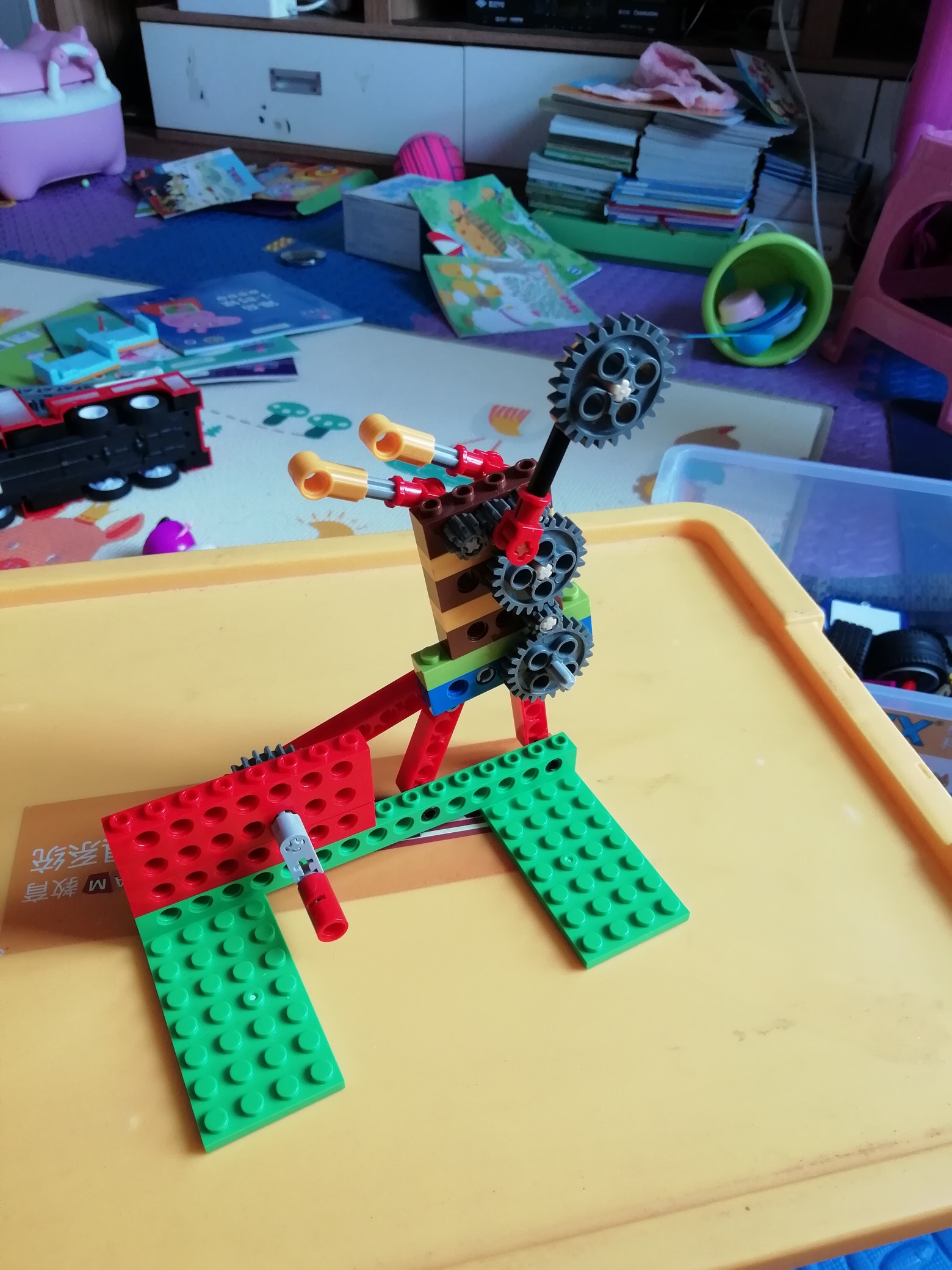 直升飞机_学员美丽京小颗粒搭建亲子益智积木玩具游戏造型作品-机变酷卡